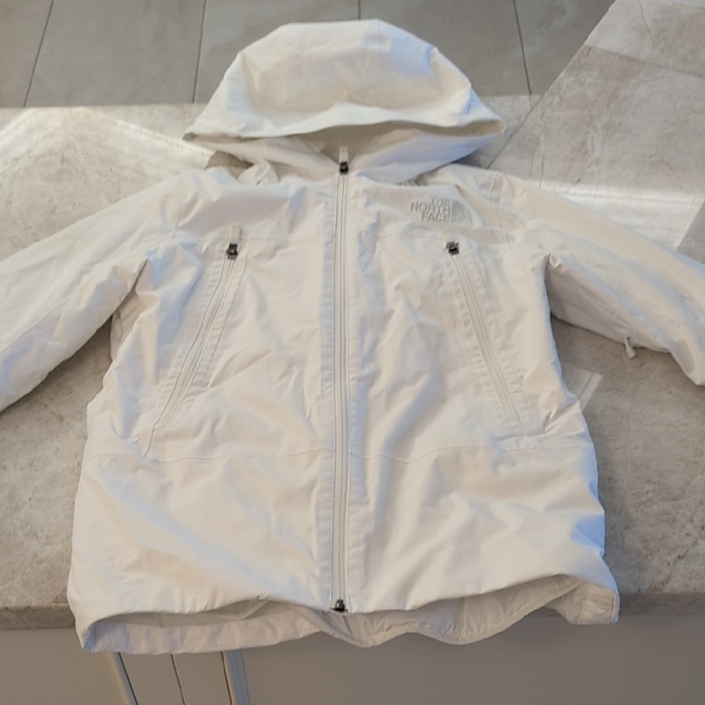 The North Face Women's Clementine Triclimate Jacket. Size M